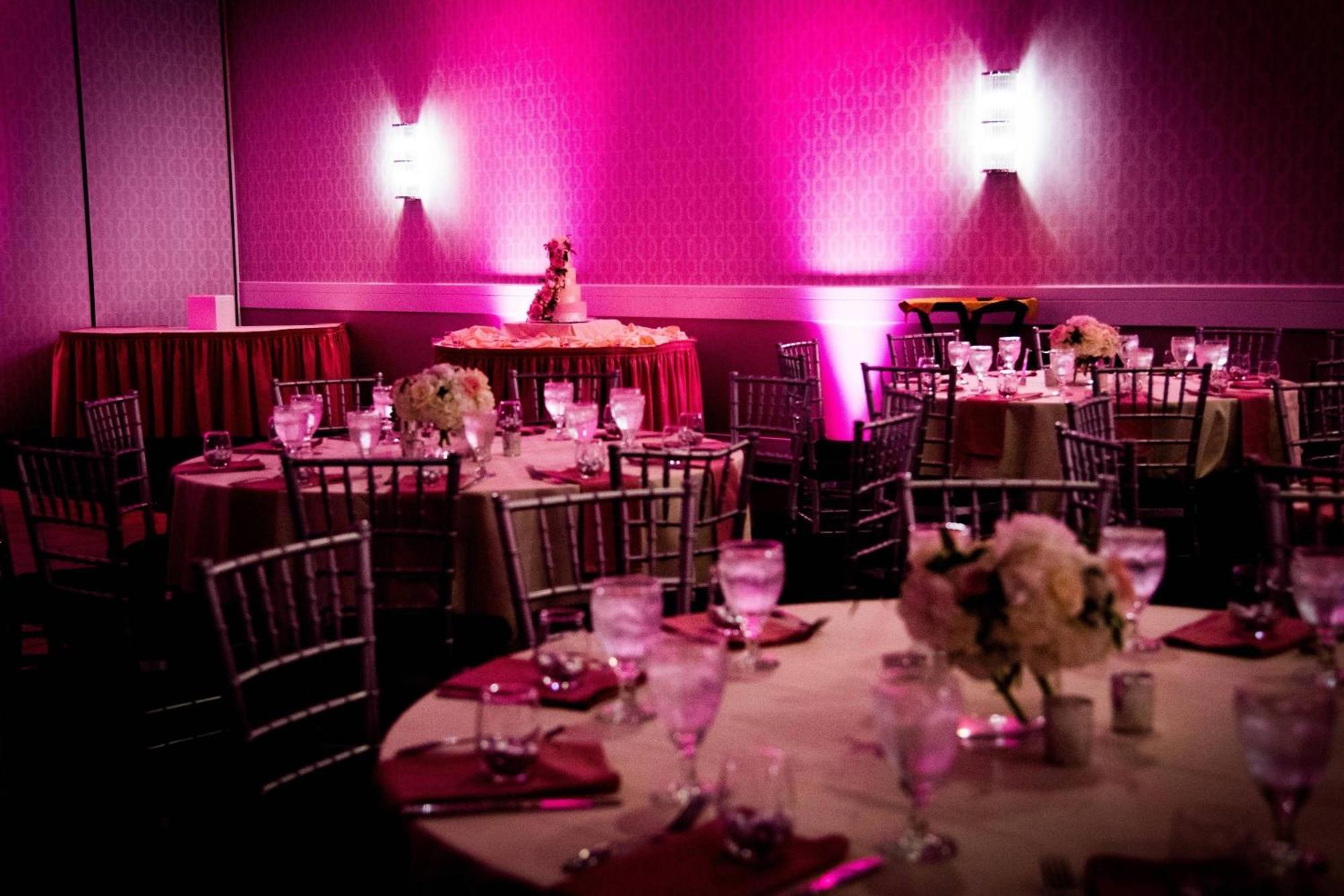 Delta Hotels by Marriott Cincinnati Sharonville Esterno foto
