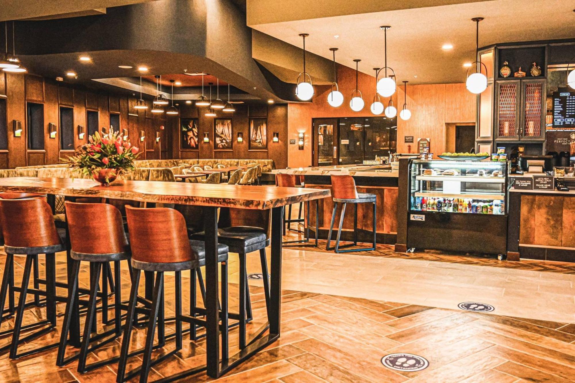 Delta Hotels by Marriott Cincinnati Sharonville Esterno foto